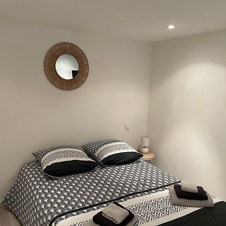 Апартаменты Chez Tony Et Laurie Montbrun-des-Corbieres Экстерьер фото